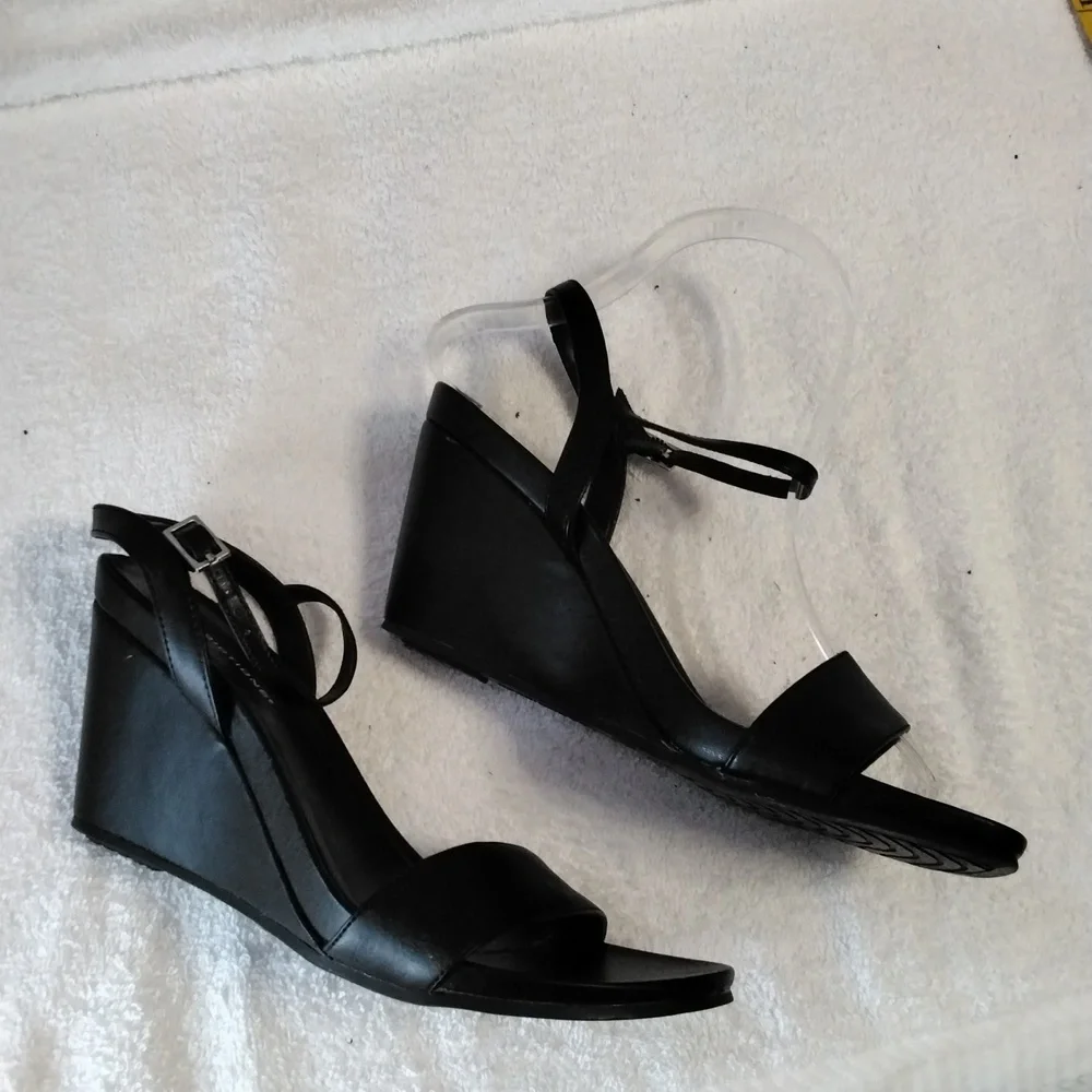 Wedges - Picture 2 of 6